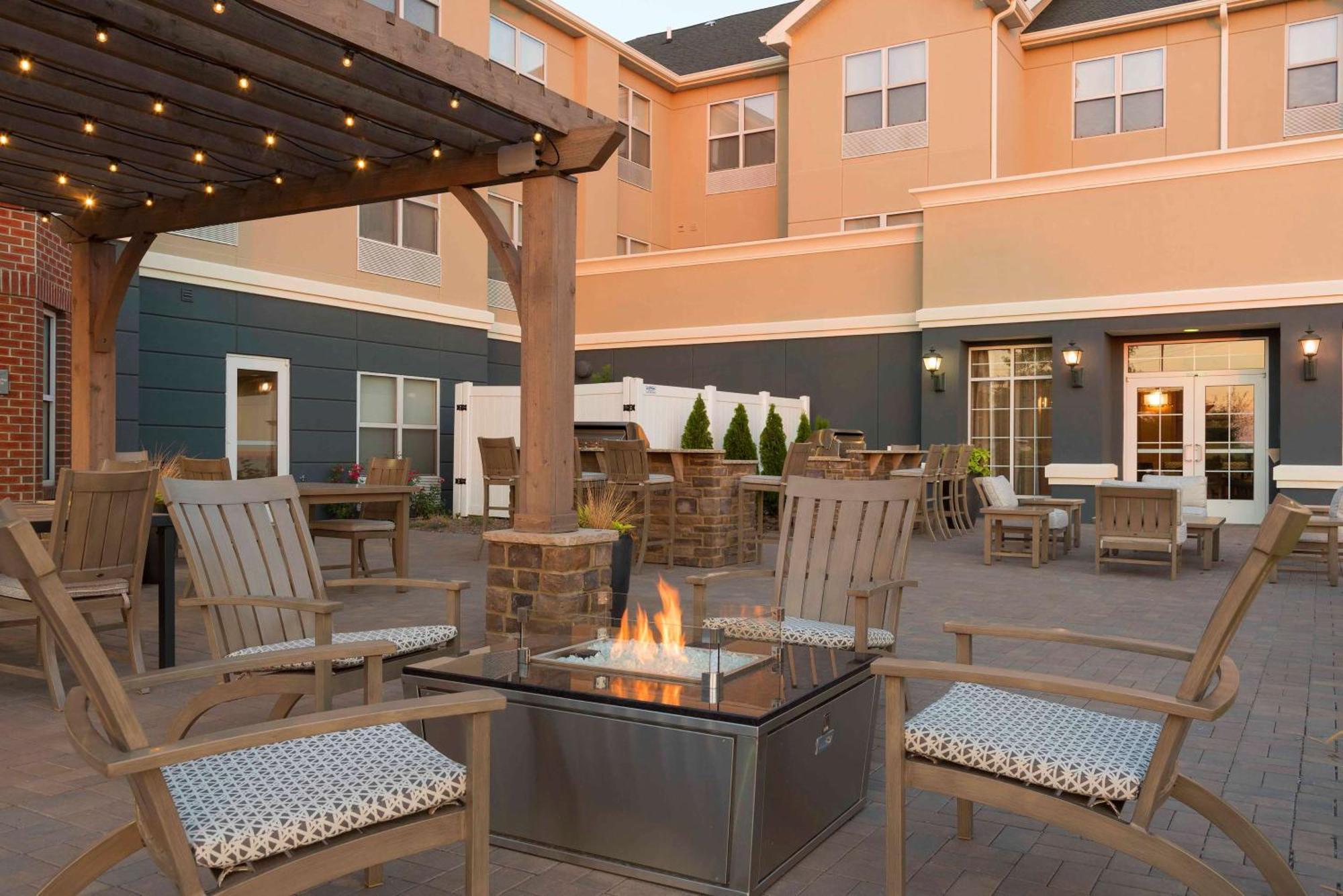 Homewood Suites By Hilton Indianapolis Airport / Plainfield Exterior foto